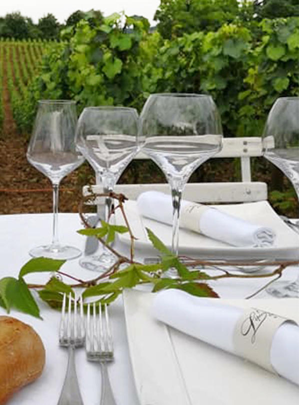 La formule comprend l’accueil et le service de vos invités